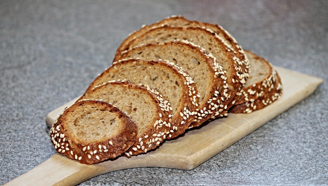 grain bread, loaf, rye bread, cut, crispy, baked goods, food, farmers bread, meal, to bake, grains, crust, baked, bread time, vesper, fresh, breakfast, whole grain bread, tasty, world champion bread, athletes bread, yummy, nourishment, enjoy the meal, healthy, rye bread, rye bread, rye bread, rye bread, rye bread